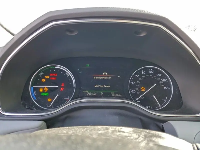 2019 TOYOTA AVALON XLE  