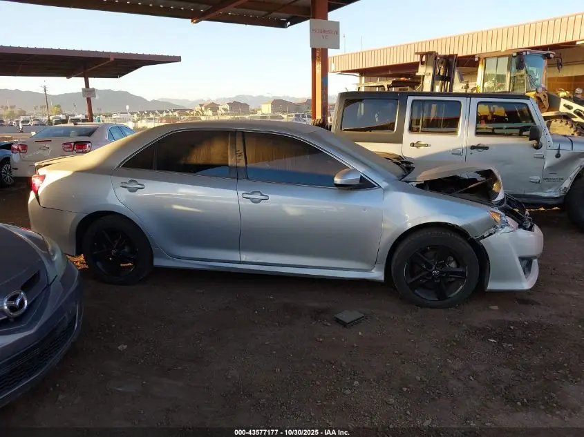 2013 TOYOTA CAMRY SE