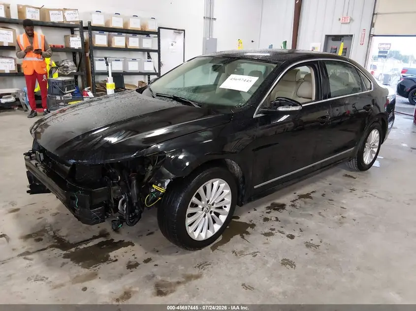 2017 VOLKSWAGEN PASSAT 1.8T SE
