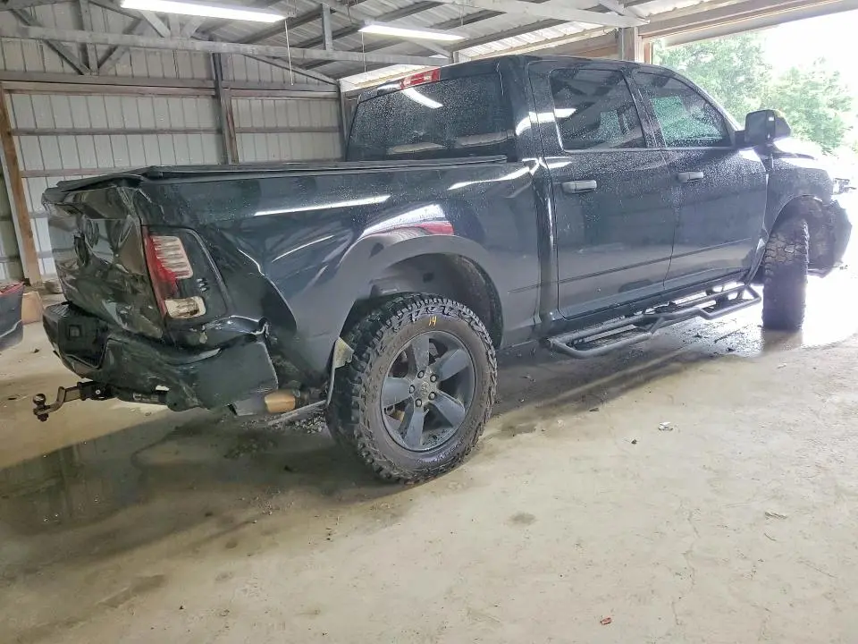 2015 RAM 1500 ST  