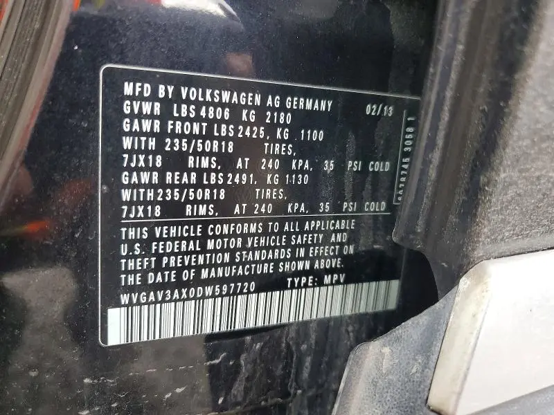 2013 VOLKSWAGEN TIGUAN S  