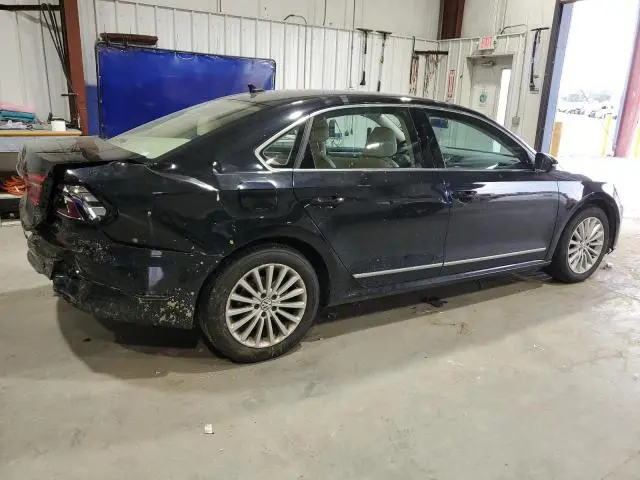 2017 VOLKSWAGEN PASSAT SE  