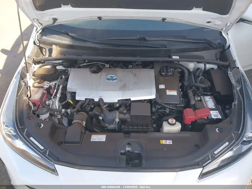 2021 TOYOTA PRIUS LE