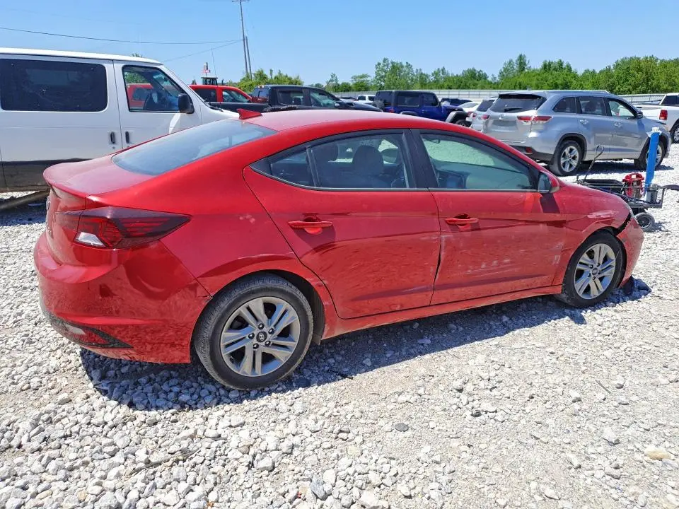 2020 HYUNDAI ELANTRA SEL  