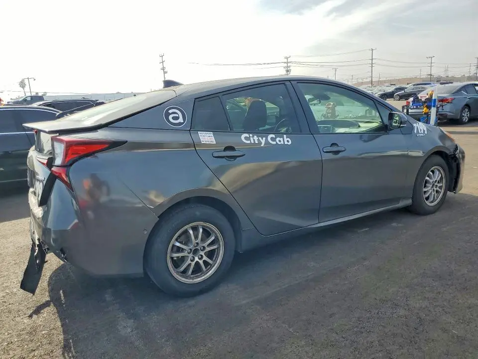 2019 TOYOTA PRIUS LE  