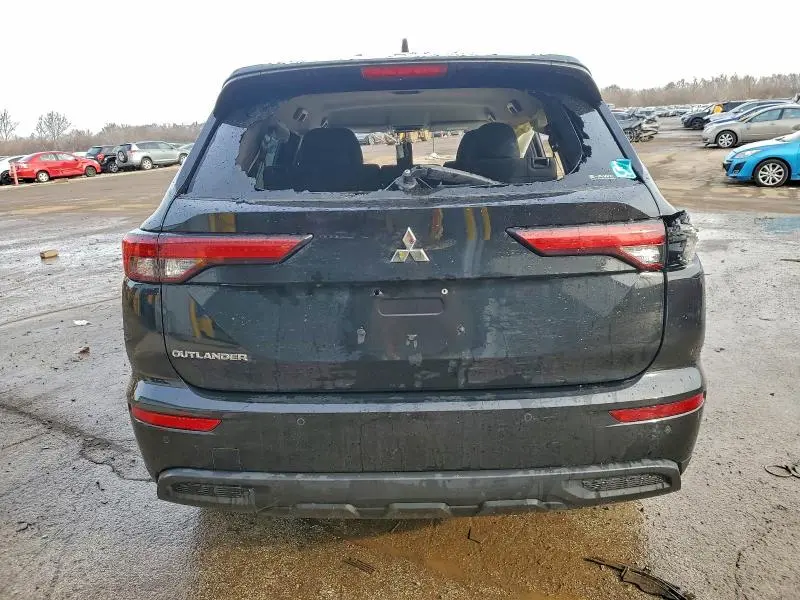 2022 MITSUBISHI OUTLANDER ES  