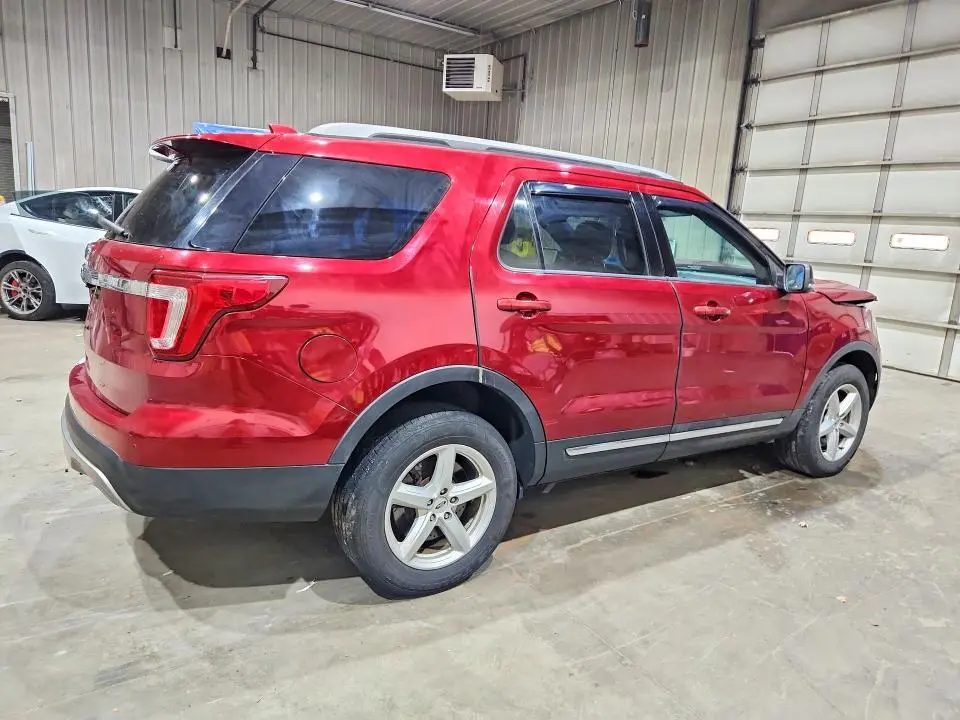 2017 FORD EXPLORER XLT  