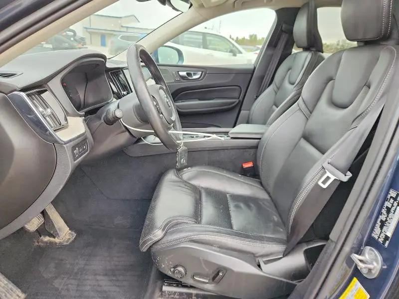 2022 VOLVO XC60 T8 RECHARGE INSCRIPTION  