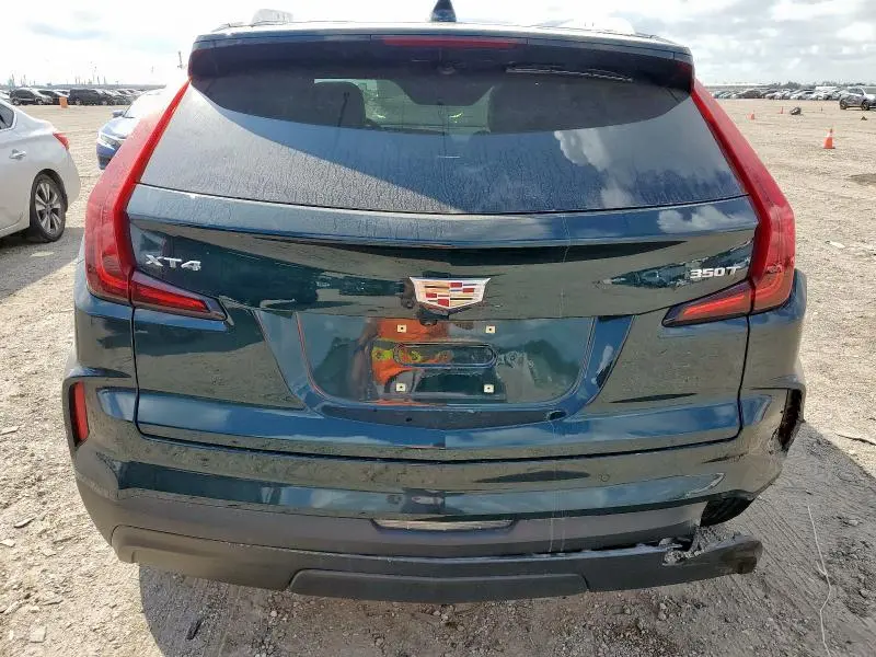 2024 CADILLAC XT4 LUXURY  
