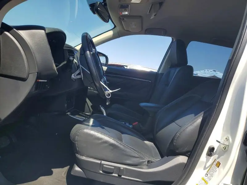 2018 MITSUBISHI OUTLANDER SE  