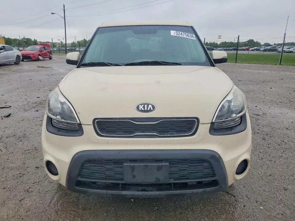 2013 KIA SOUL +  