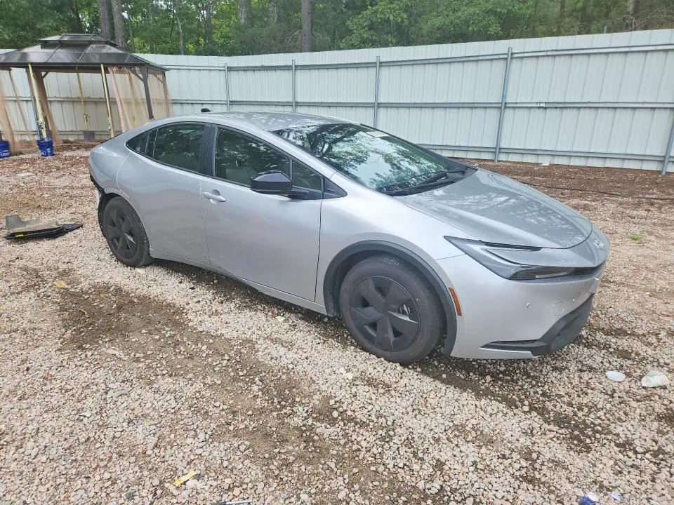 2026 TOYOTA PRIUS LE  