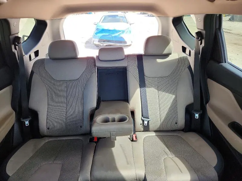 2019 HYUNDAI SANTA FE SE 2.4L  