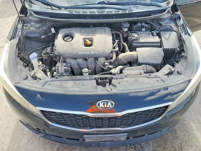 2017 KIA FORTE LX  