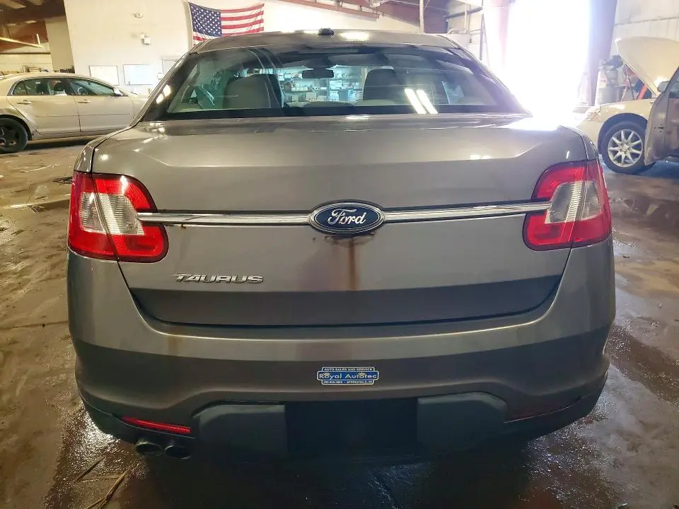 2012 FORD TAURUS SE  