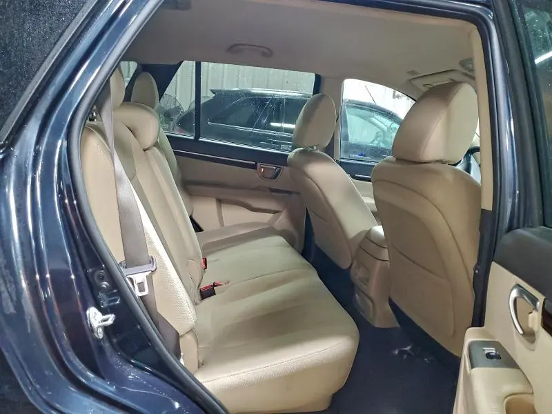 2011 HYUNDAI SANTA FE GLS  