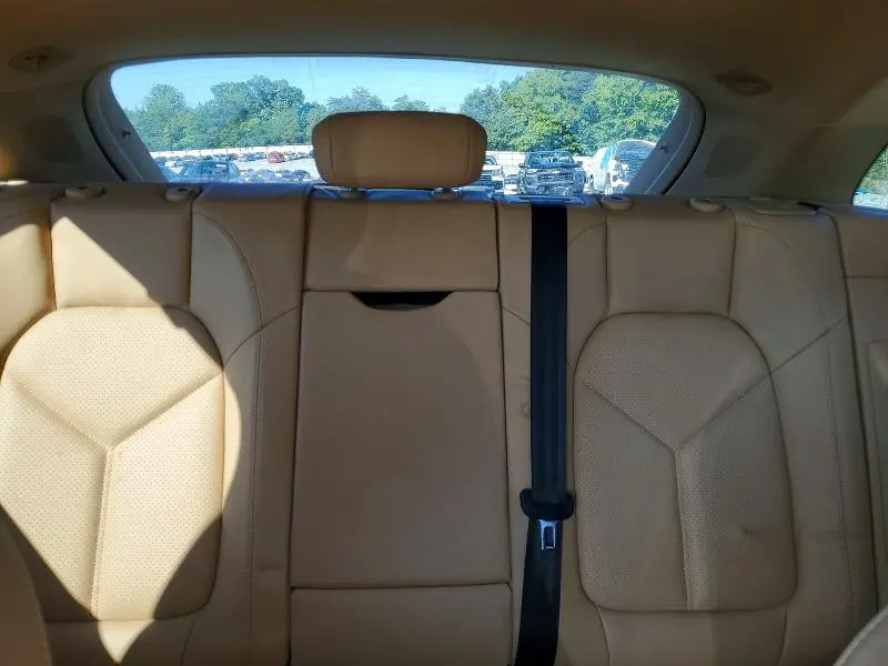 2016 PORSCHE MACAN S  