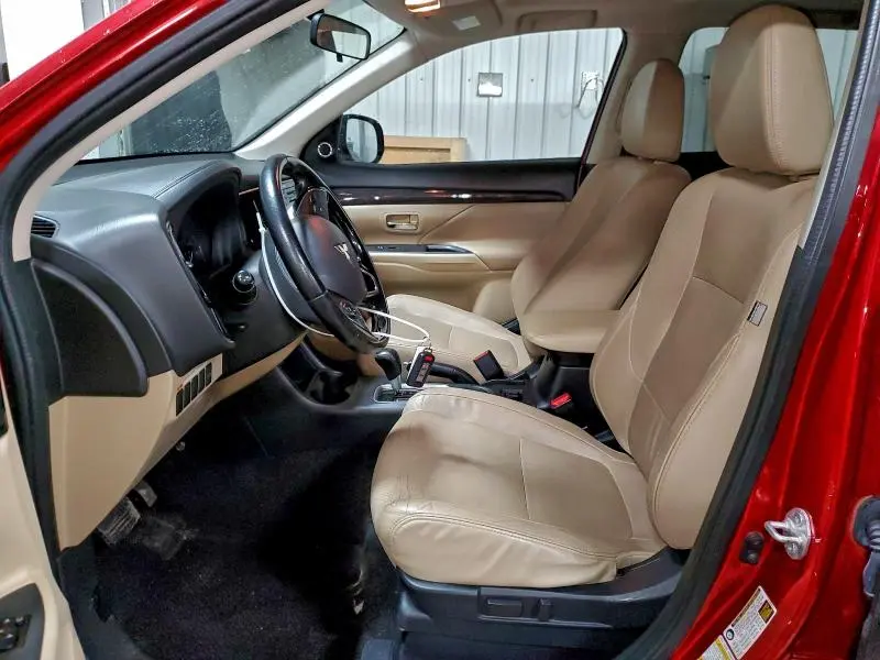 2016 MITSUBISHI OUTLANDER SE  