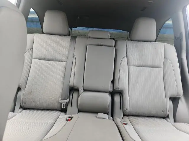 2014 TOYOTA HIGHLANDER LE  