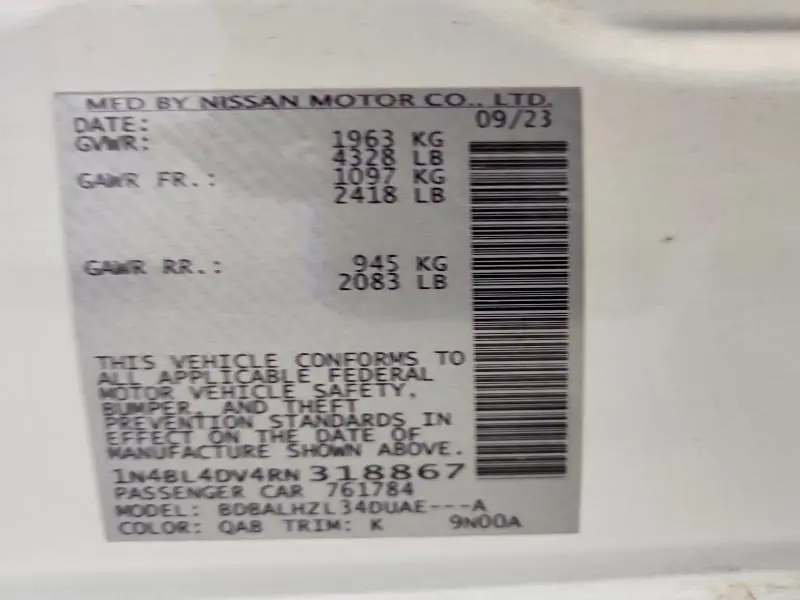 2024 NISSAN ALTIMA SV  