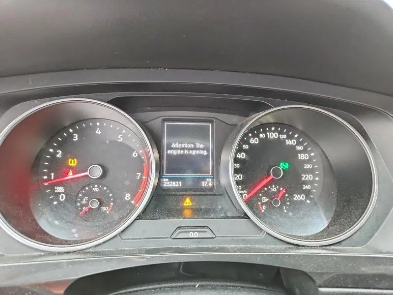 2018 VOLKSWAGEN TIGUAN SE  