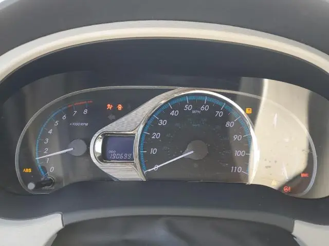 2011 TOYOTA SIENNA XLE  