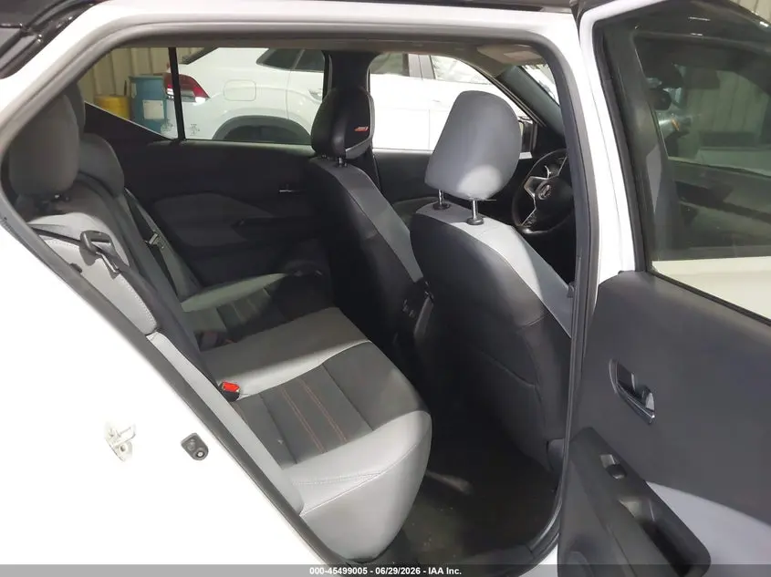 2021 NISSAN KICKS SR XTRONIC CVT