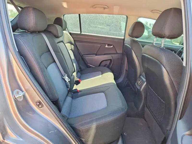 2016 KIA SPORTAGE LX  