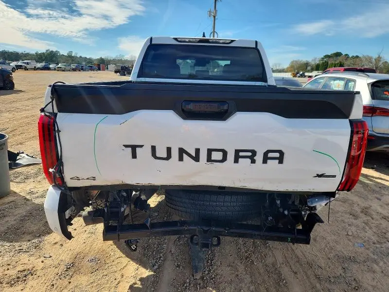 2026 TOYOTA TUNDRA CREWMAX SR  