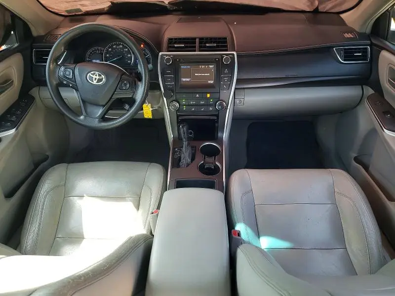 2015 TOYOTA CAMRY LE  
