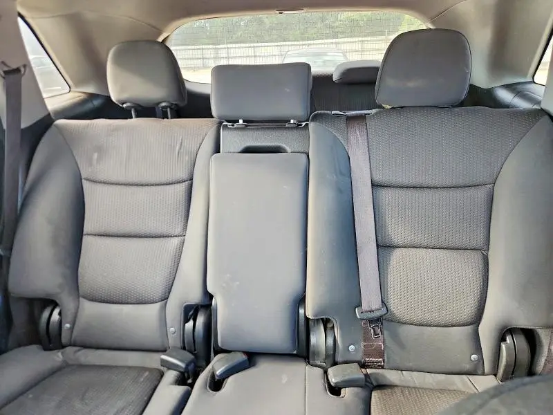 2012 KIA SORENTO LX  