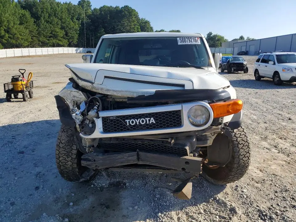 2012 TOYOTA FJ CRUISER BASE  