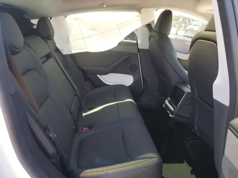 2026 TESLA MODEL Y   