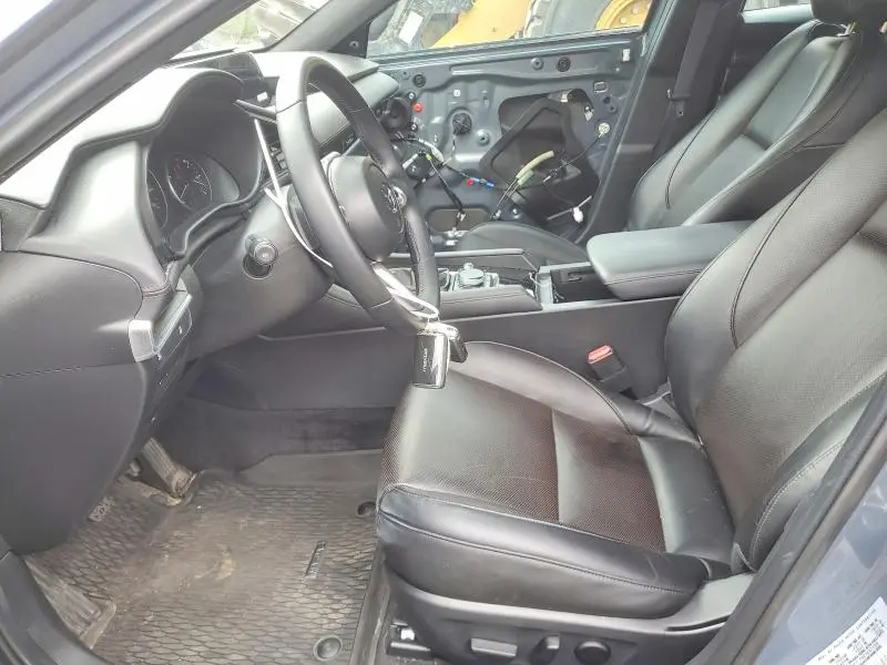 2023 MAZDA 3 PREMIUM  