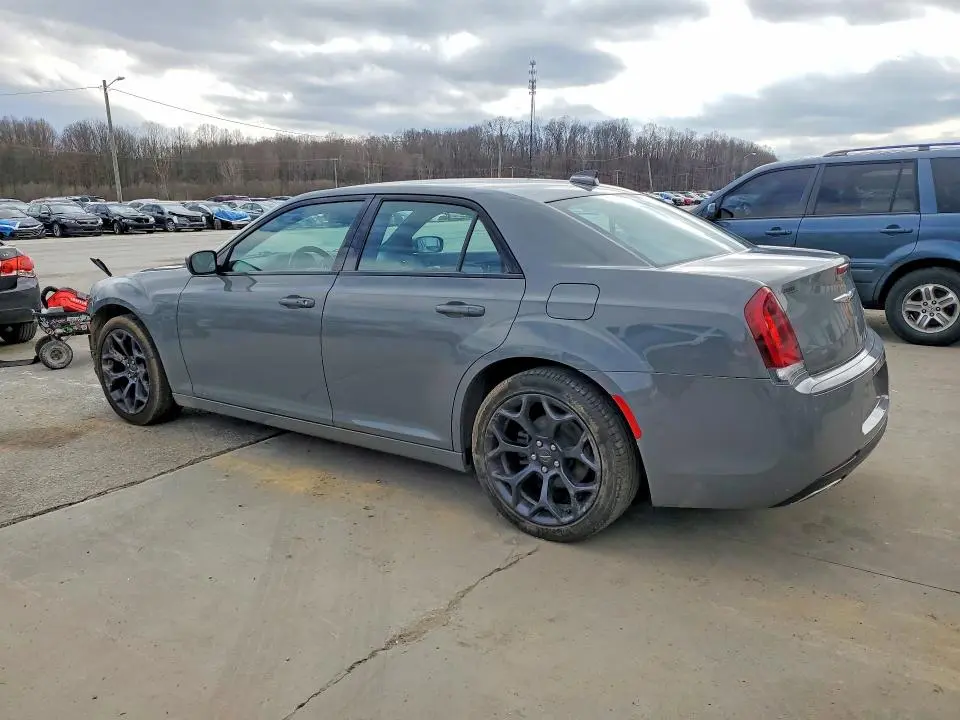 2019 CHRYSLER 300 S  