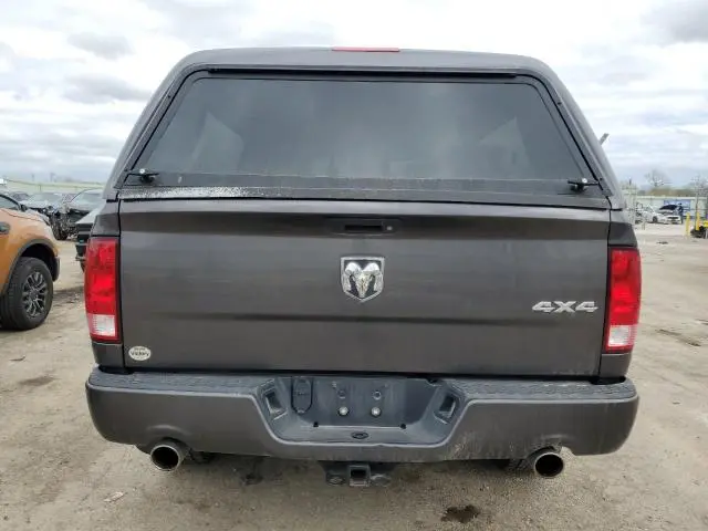 2015 RAM 1500 ST