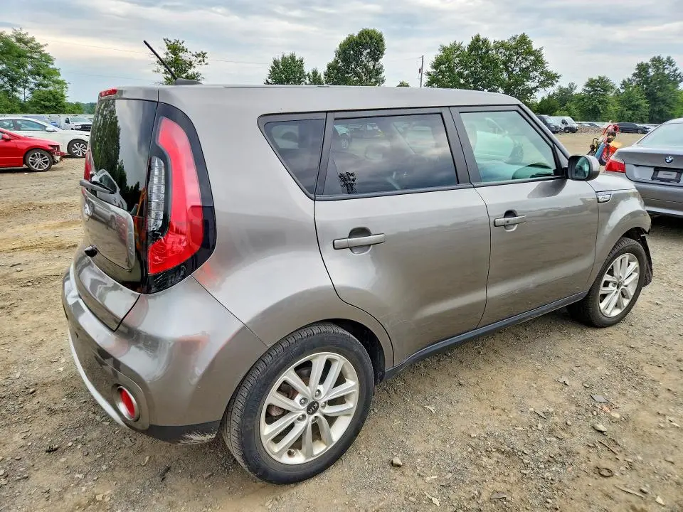2019 KIA SOUL +  