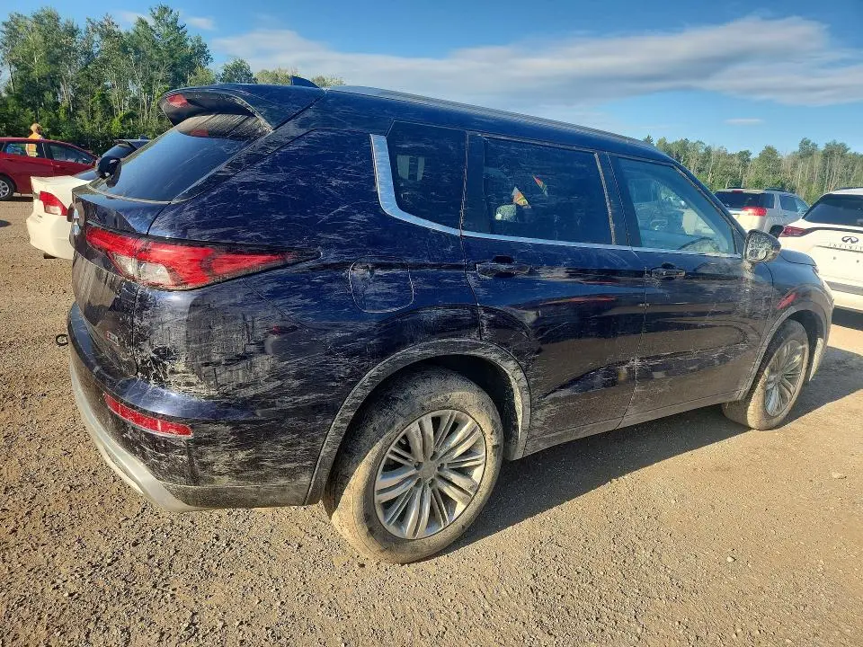 2022 MITSUBISHI OUTLANDER SE  