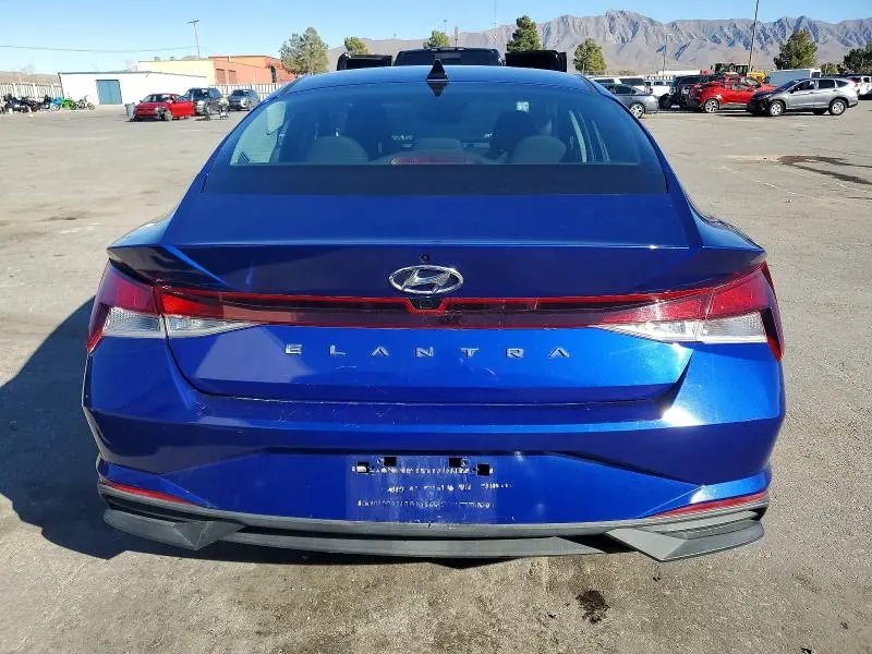2021 HYUNDAI ELANTRA SEL  