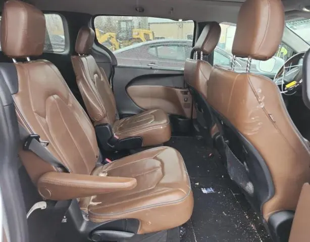 2019 CHRYSLER PACIFICA LIMITED  