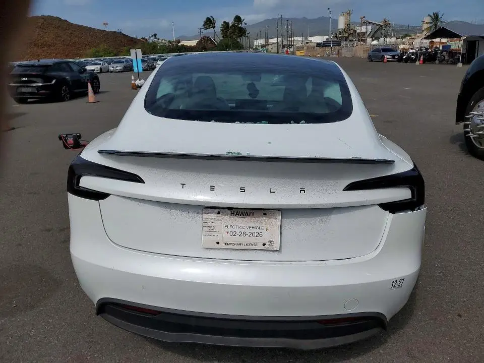 2026 TESLA MODEL 3   