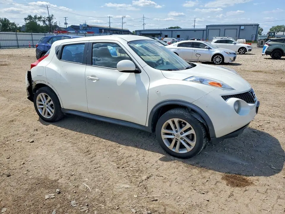 2013 NISSAN JUKE S  