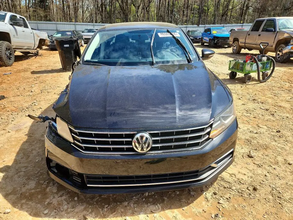 2018 VOLKSWAGEN PASSAT S  