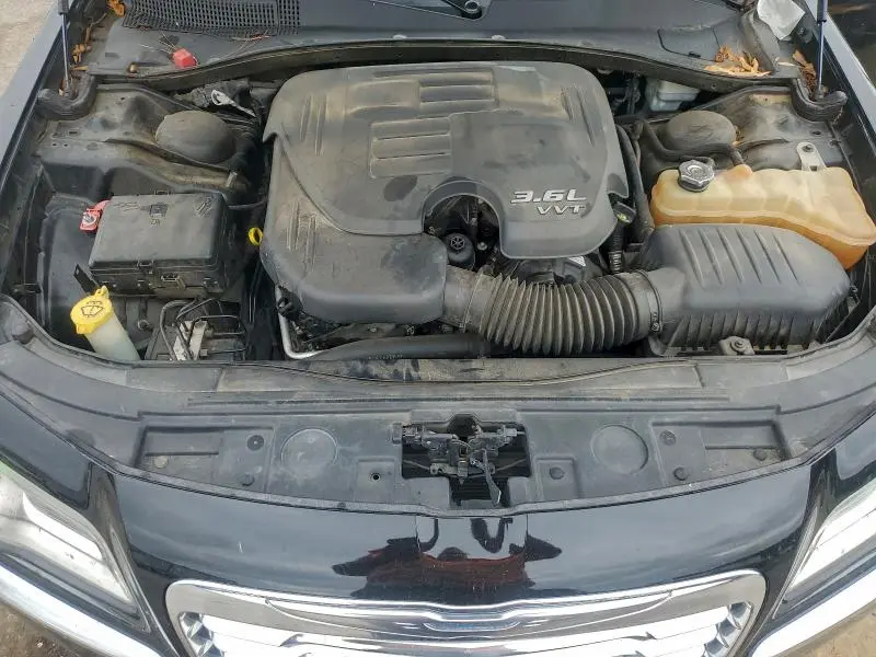 2012 CHRYSLER 300 LIMITED  