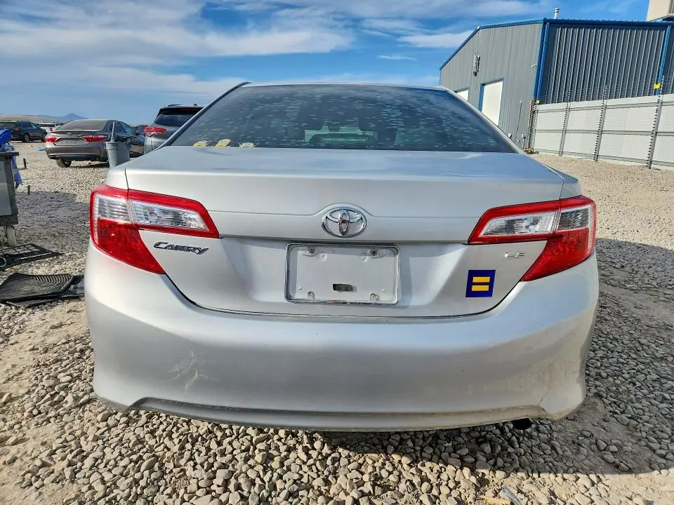 2012 TOYOTA CAMRY LE  