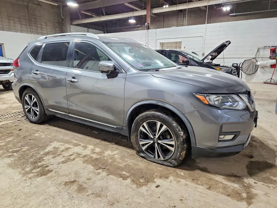 2018 NISSAN ROGUE SL  