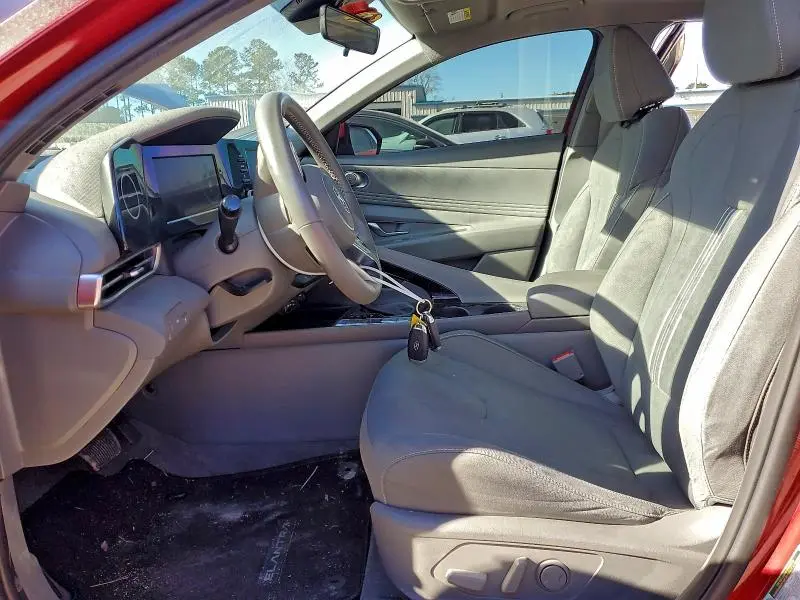 2022 HYUNDAI ELANTRA SEL  