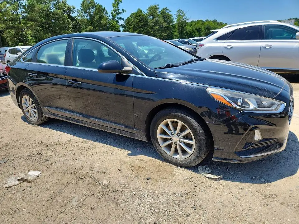 2018 HYUNDAI SONATA SE  