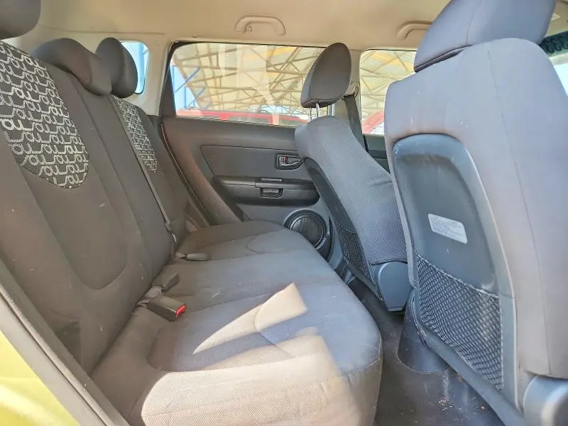 2011 KIA SOUL +  