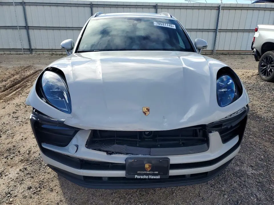2026 PORSCHE MACAN BASE  